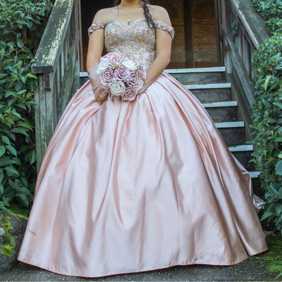 15 pink dress - Picture 6 of 9